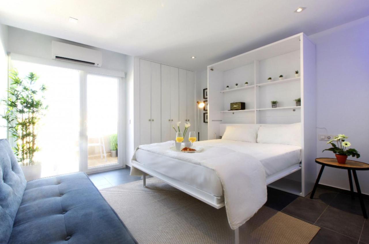 Precioso Apartamento Con Vistas Al Mar Y Piscinas Benalmadena Exterior photo