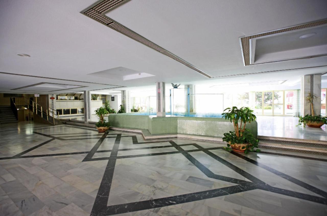 Precioso Apartamento Con Vistas Al Mar Y Piscinas Benalmadena Exterior photo