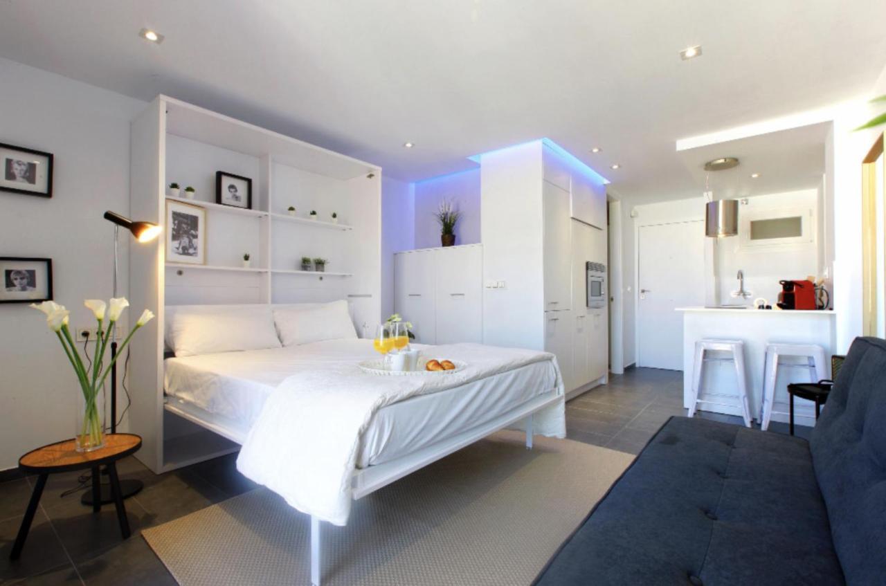 Precioso Apartamento Con Vistas Al Mar Y Piscinas Benalmadena Exterior photo